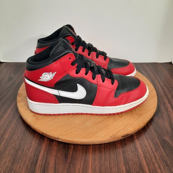 Nike Air Jordan 1 Mid Womens 8 (6.5Y) Shoes Black Gym Red Basketball Sneakers - Picture 1 of 10